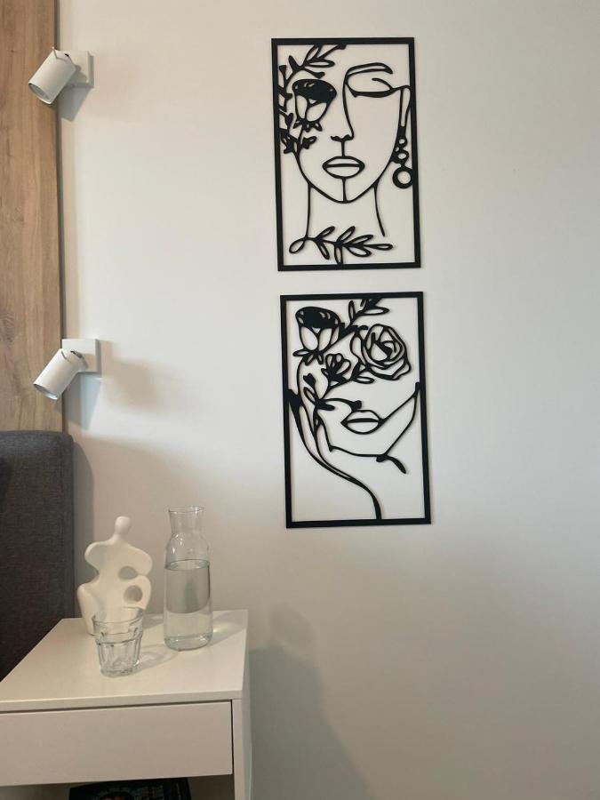 Apartament Kameralis Old Town - Klimatyzacja - Balkon - Winda Elblag Buitenkant foto