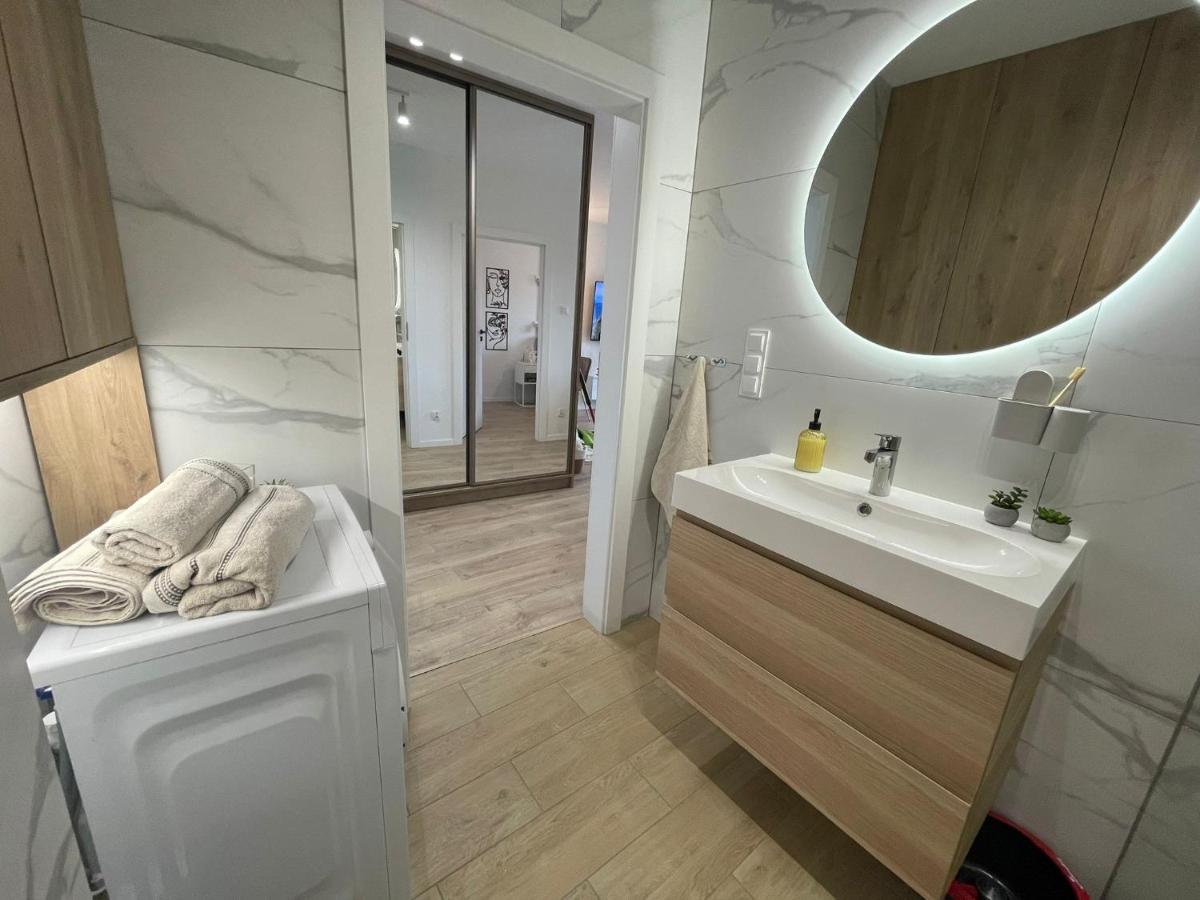 Apartament Kameralis Old Town - Klimatyzacja - Balkon - Winda Elblag Buitenkant foto
